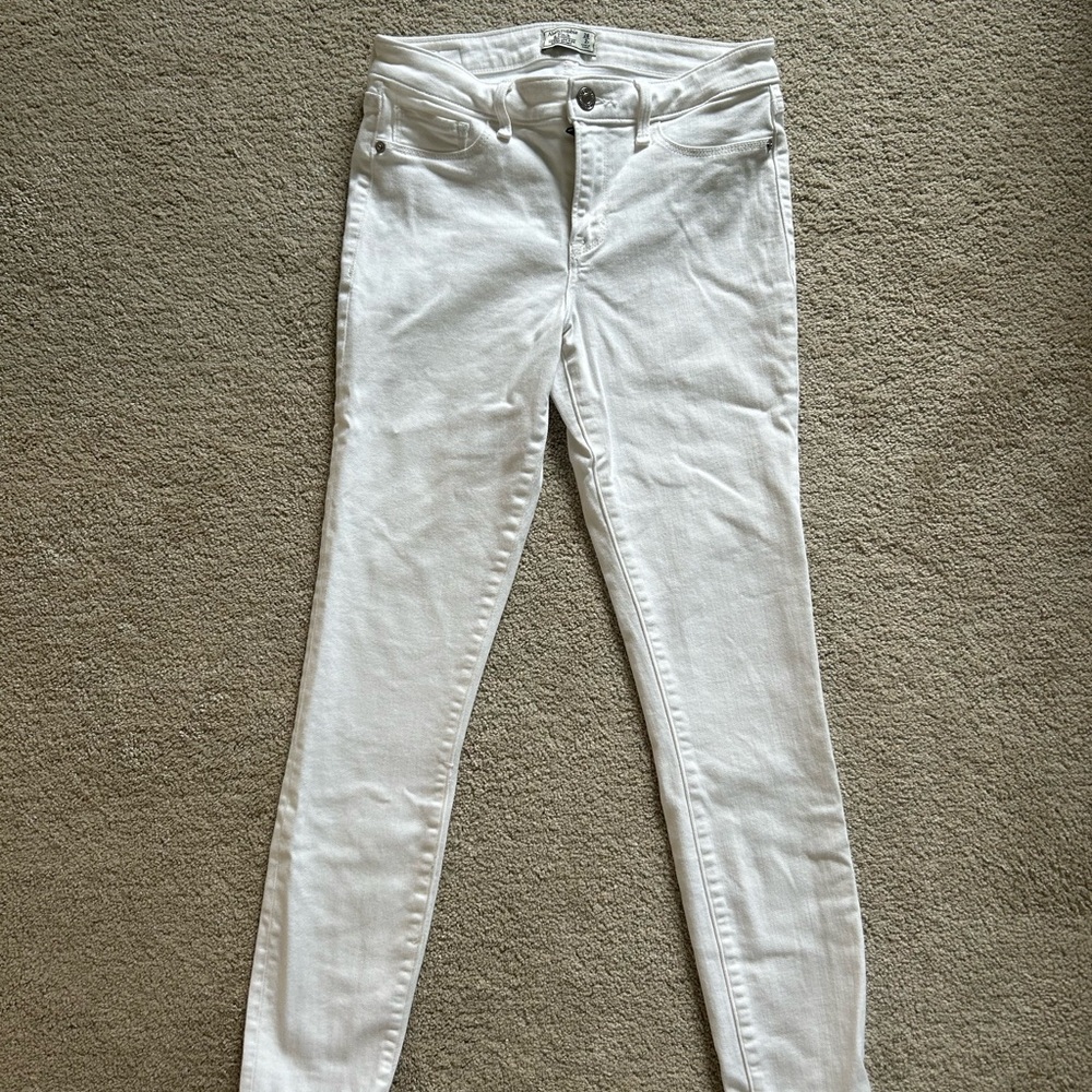 Abercrombie & Fitch White Skinny Jeans